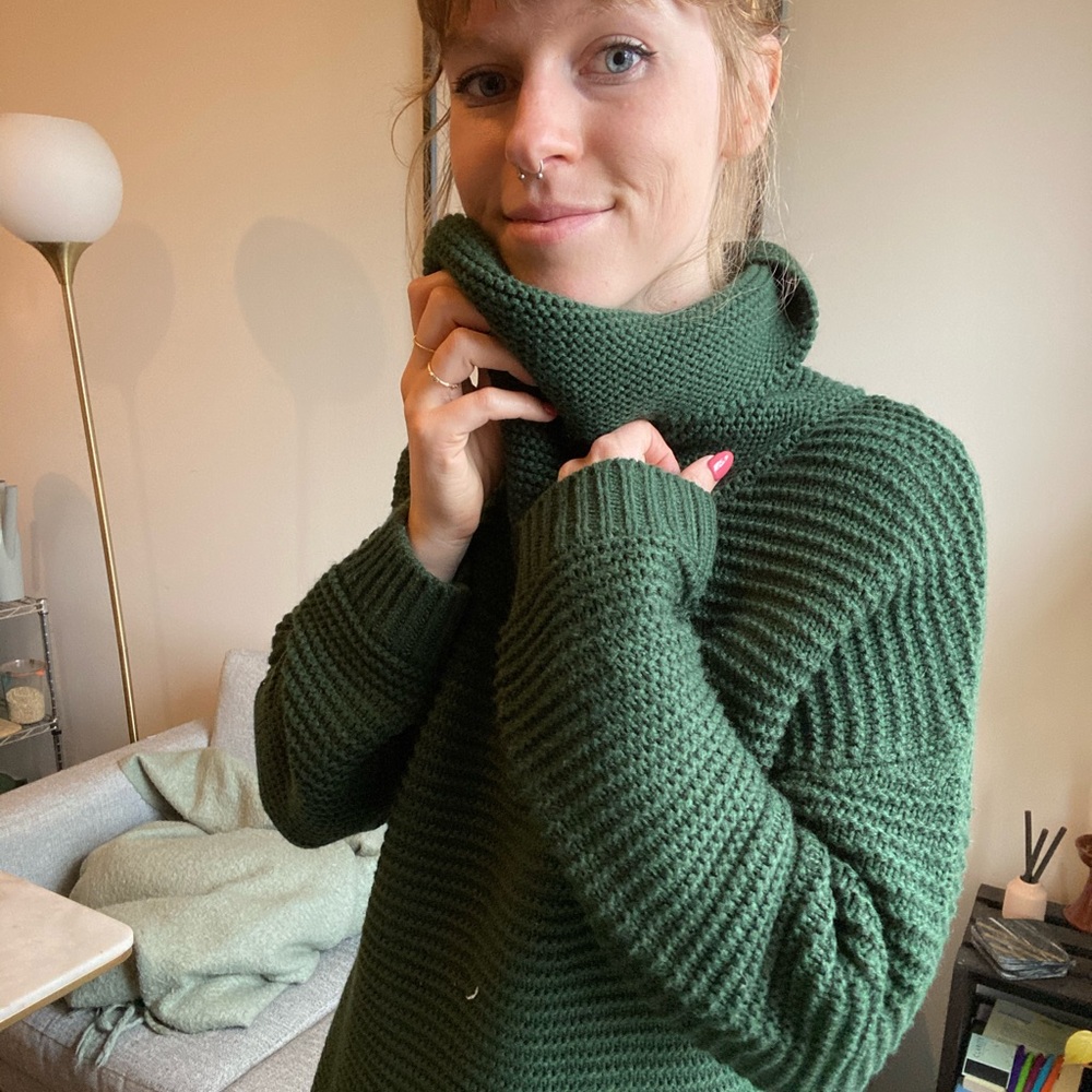 Green turtleneck